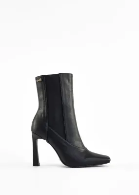 Ankle boot con punta quadrata