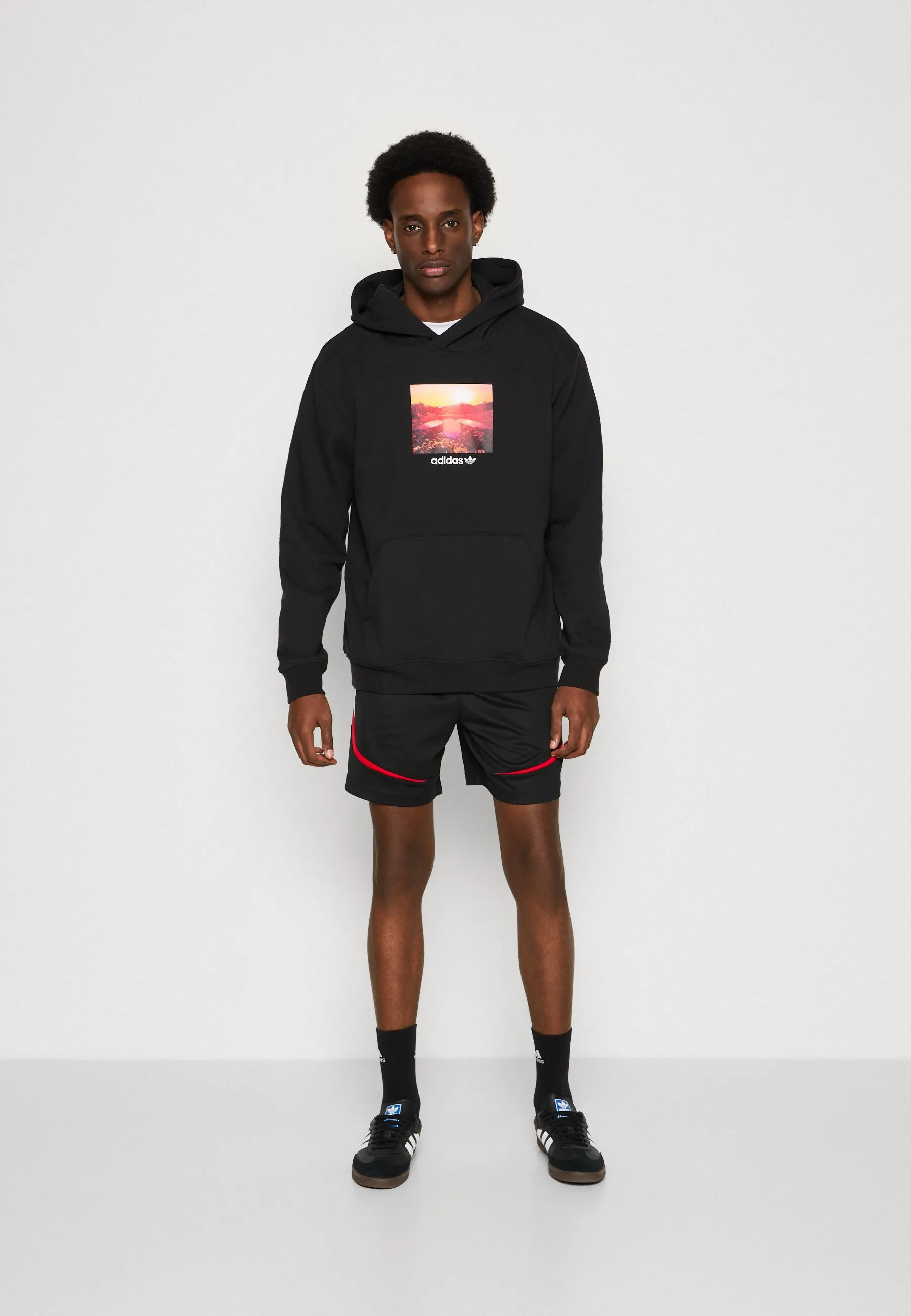 GRAPHIC HOODIE - Felpa con cappuccio